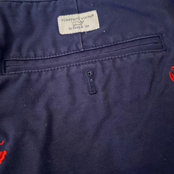 Vineyard Vines Lobster shorts - Picture 4 of 4
